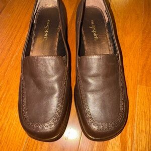 Easy Spirit Women's Brown Leather Loafers